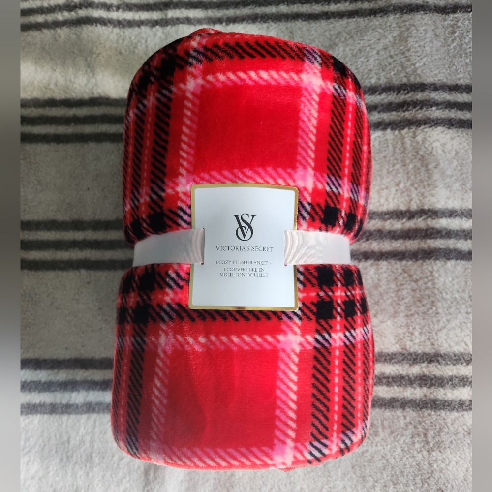 Victoria's Secret Red and Black Plaid Throw